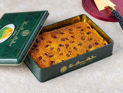 Kadayif with Pistachio in a Special Metal Box - 