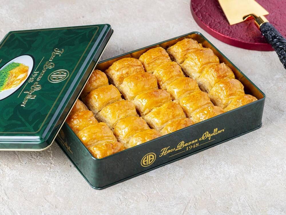 Özel Metal Kutuda Cevizli Baklava - 1