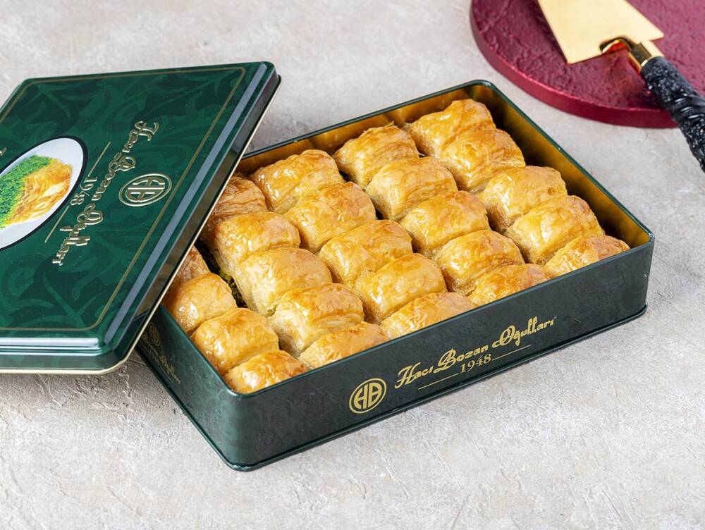 Özel Metal Kutuda Fıstıklı Baklava - 1